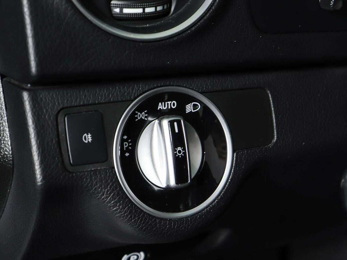 Mercedes-Benz C-Класс с пробегом — 2011 год. Фото: #17