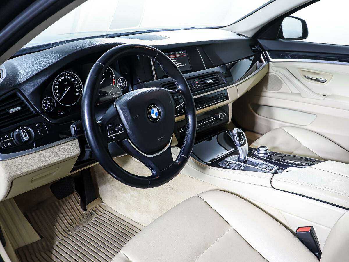 BMW 5 серии с пробегом — 2014 год. Фото: #12