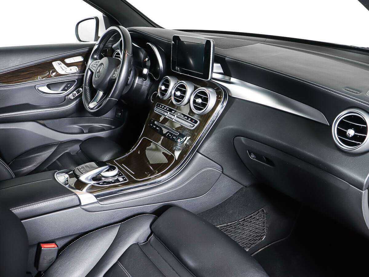 Mercedes-Benz GLC с пробегом — 2016 год. Фото: #8