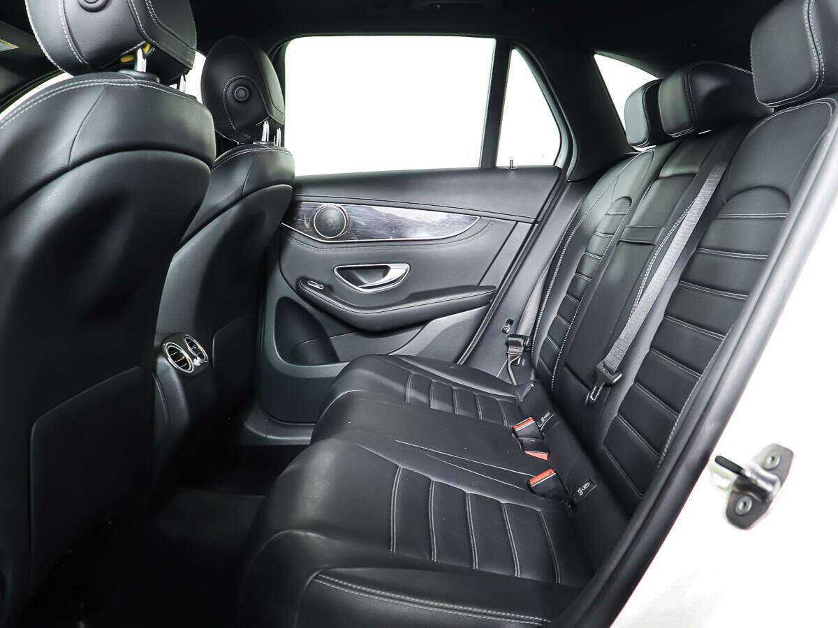 Mercedes-Benz GLC с пробегом — 2016 год. Фото: #9