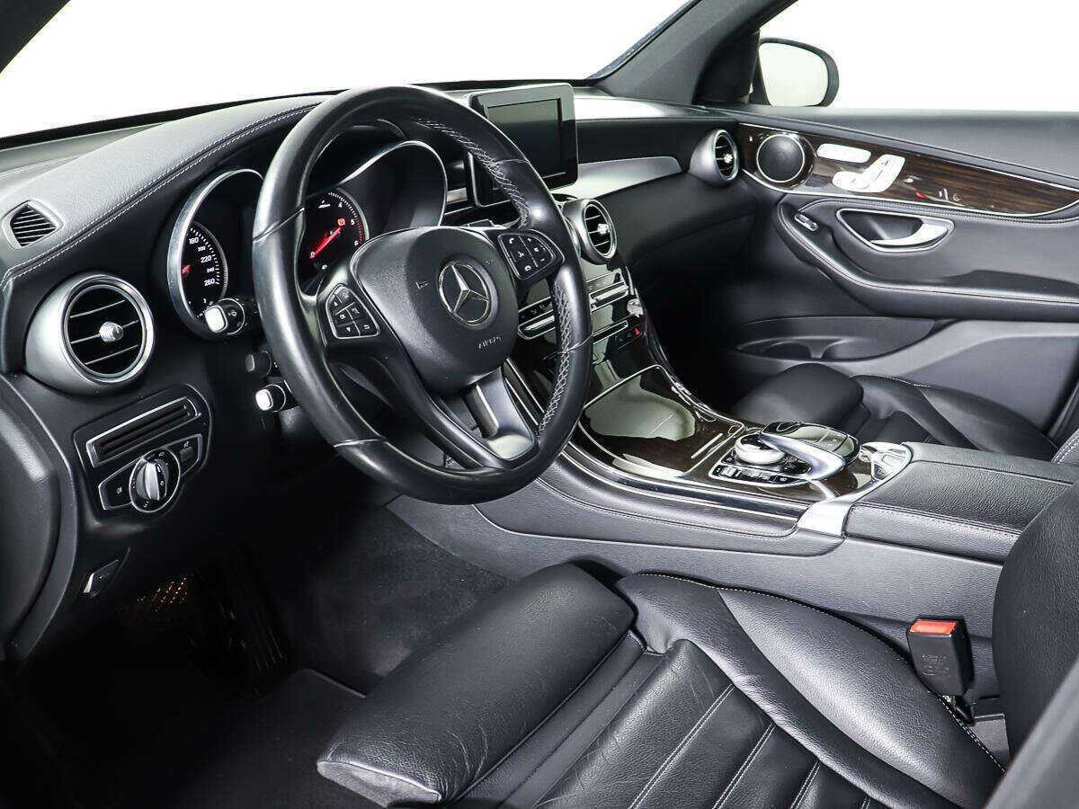 Mercedes-Benz GLC с пробегом — 2016 год. Фото: #11