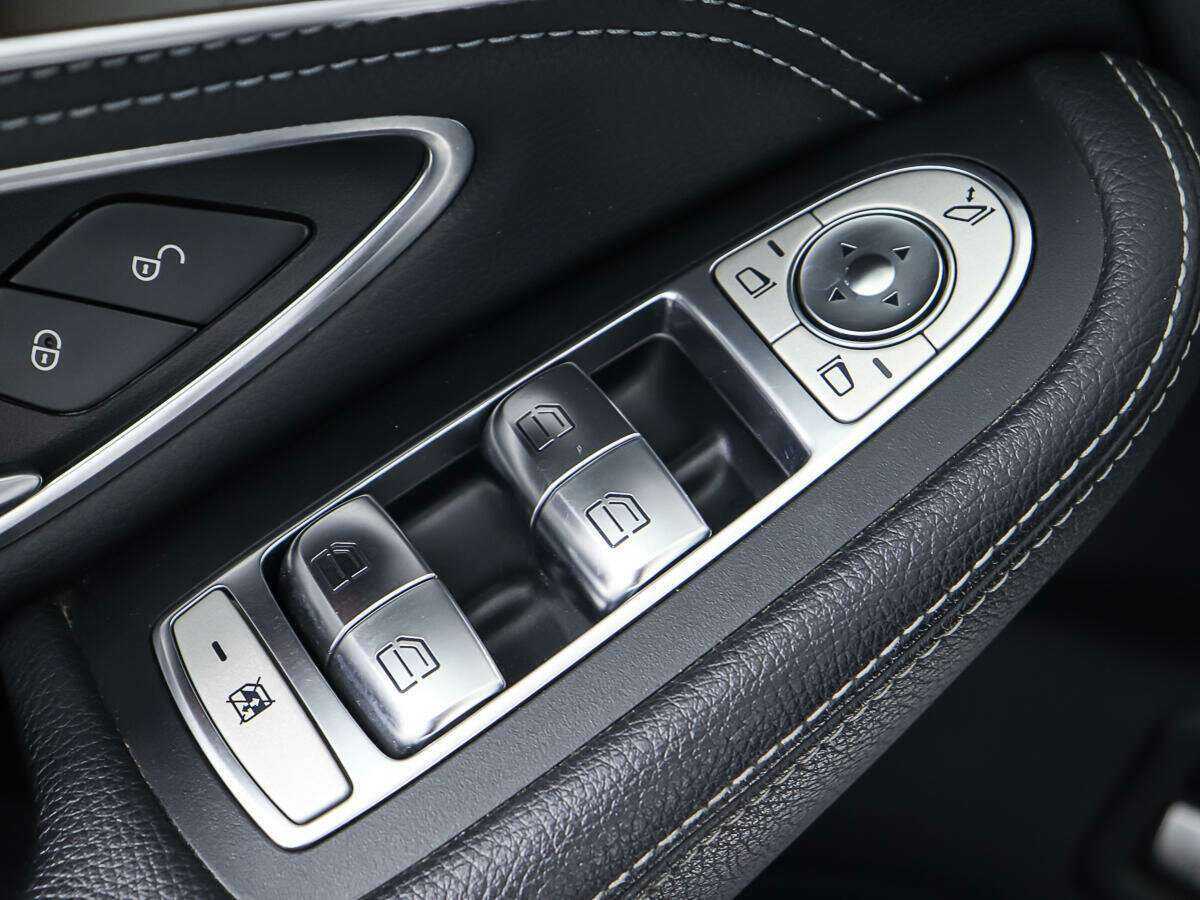 Mercedes-Benz GLC с пробегом — 2016 год. Фото: #13