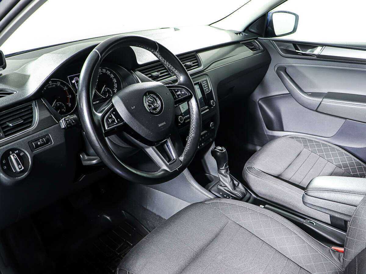 Skoda Rapid с пробегом — 2017 год. Фото: #12