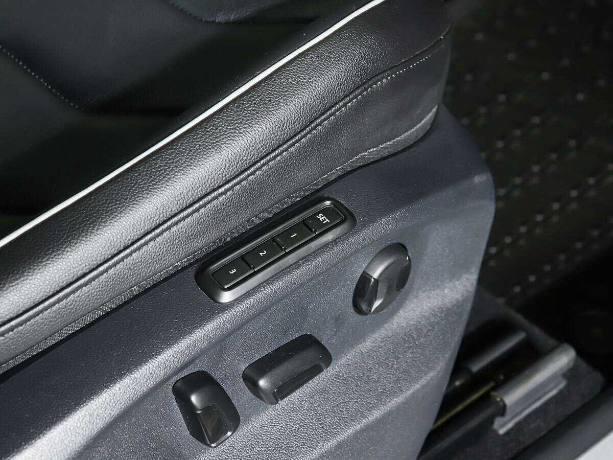 Volkswagen Tiguan с пробегом — 2021 год. Фото: #12