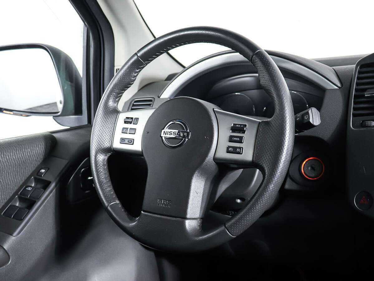 Nissan Pathfinder с пробегом — 2012 год. Фото: #13