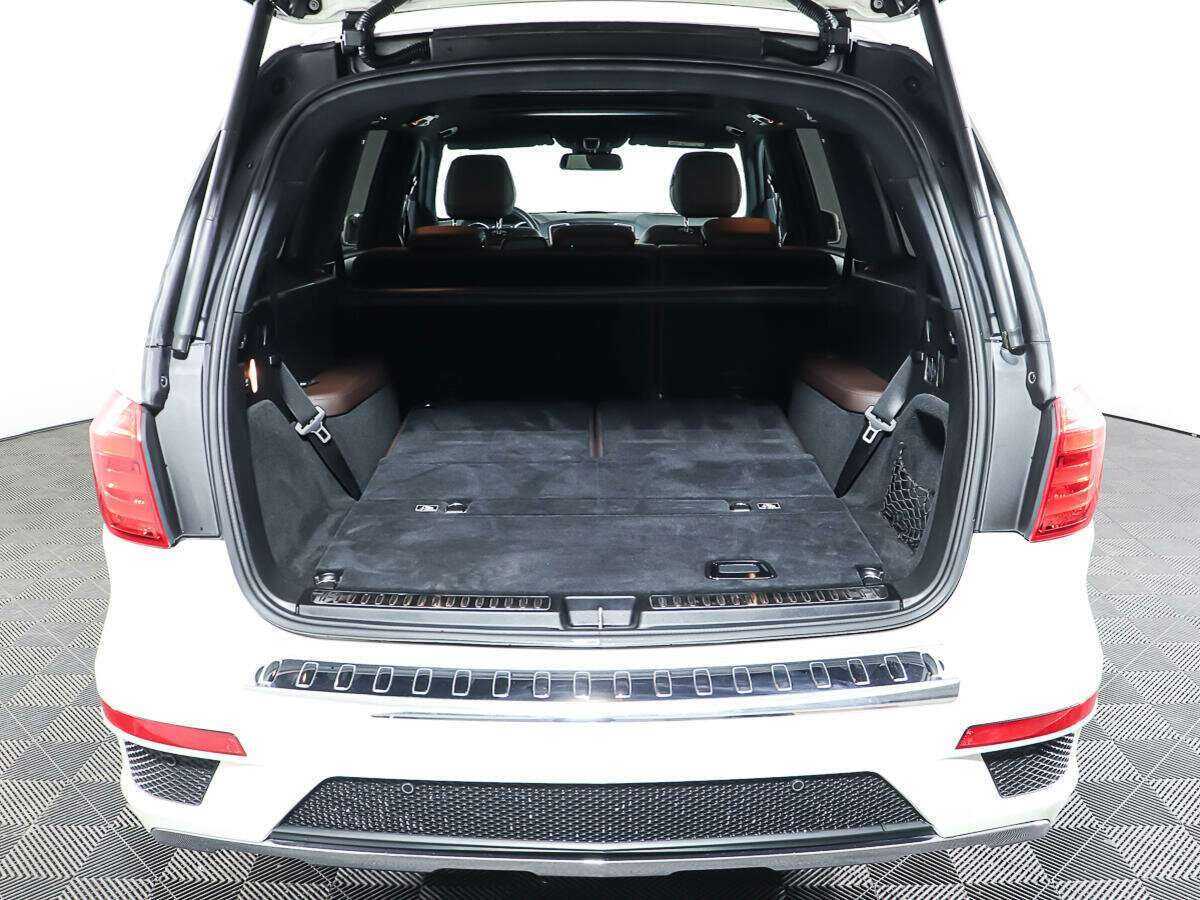 Mercedes-Benz GL-Класс с пробегом — 2014 год. Фото: #9