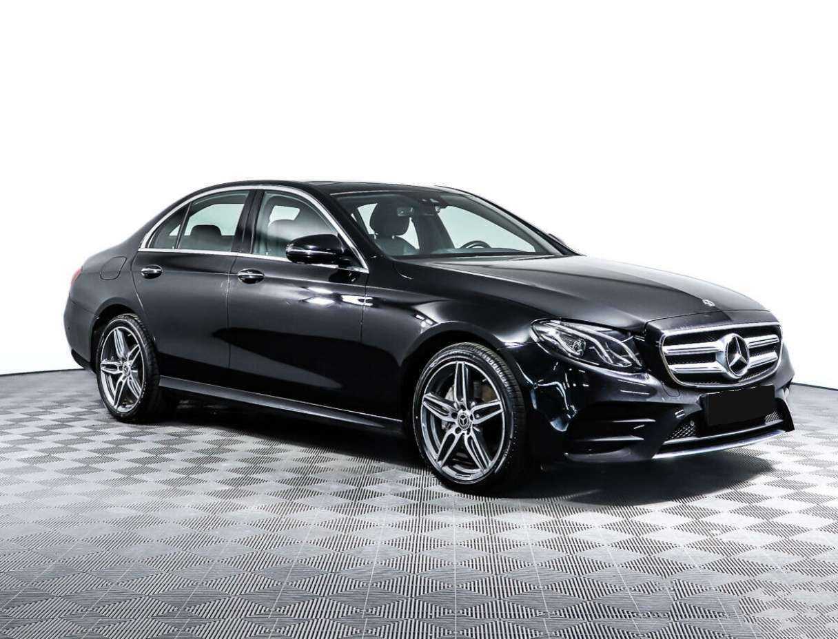 Mercedes-Benz E-Класс с пробегом — 2017 год. Фото: #2