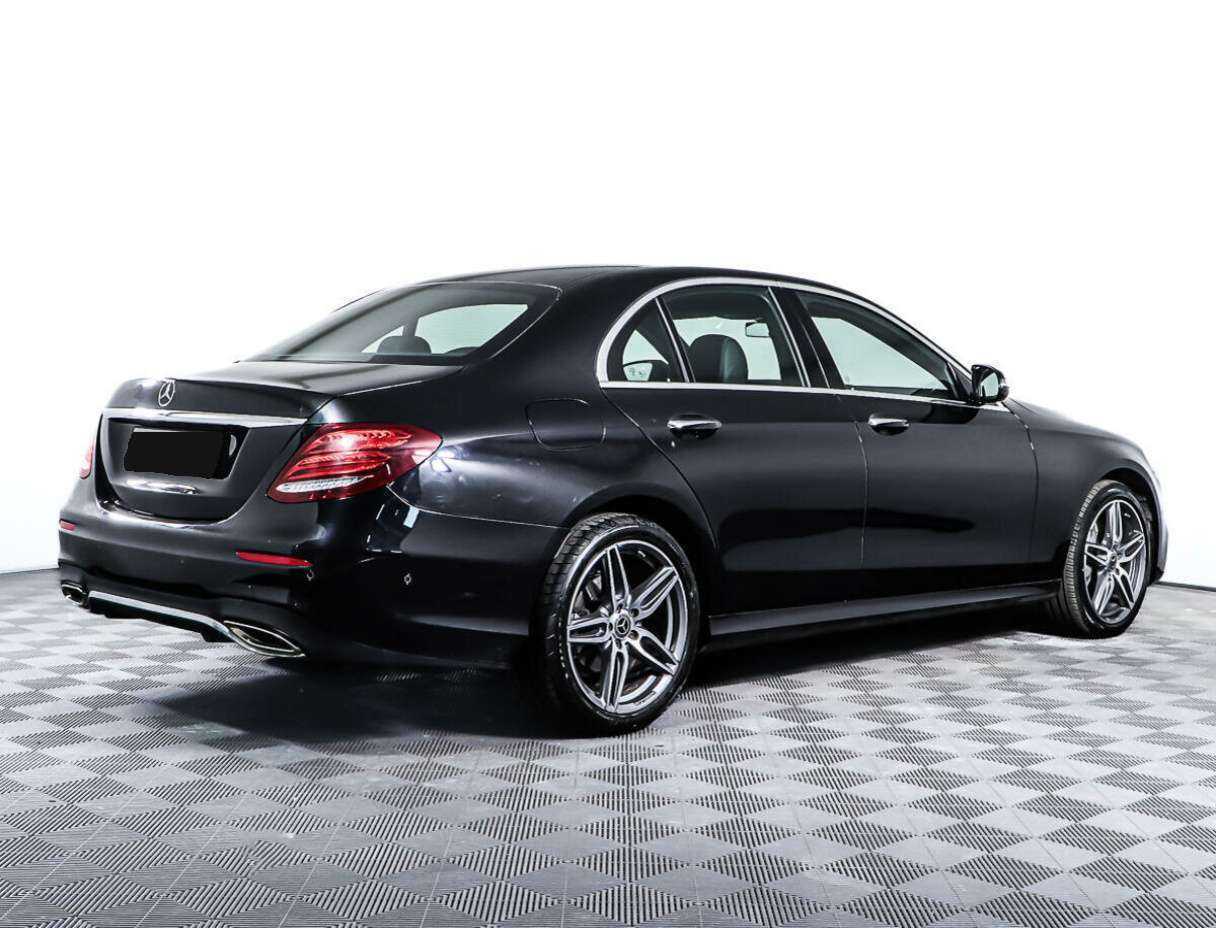 Mercedes-Benz E-Класс с пробегом — 2017 год. Фото: #4