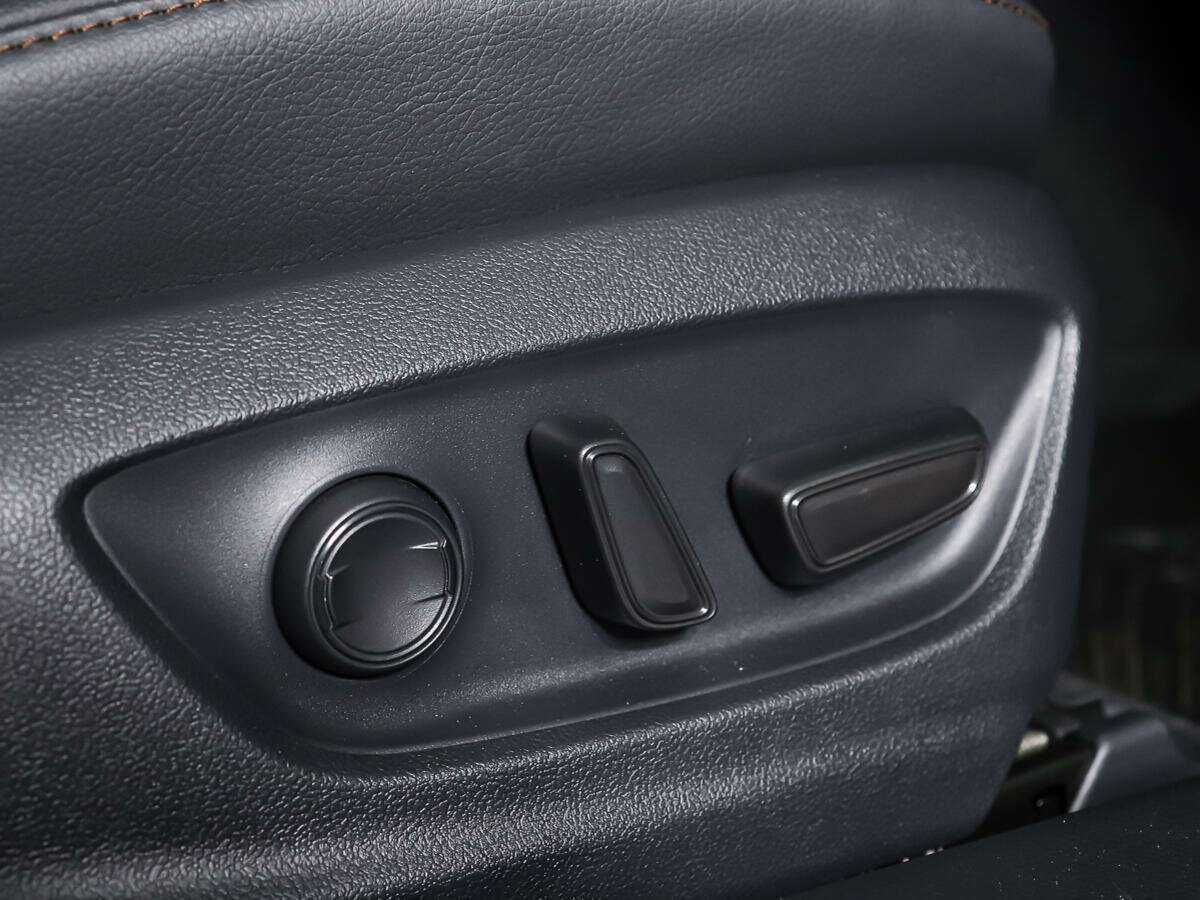 Toyota Camry с пробегом — 2019 год. Фото: #12