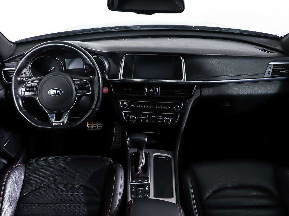 Kia Optima с пробегом — 2017 год. Фото: #10