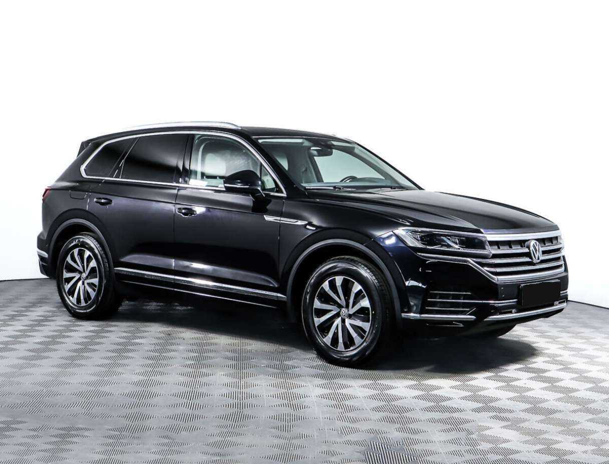 Volkswagen Touareg с пробегом — 2020 год. Фото: #2