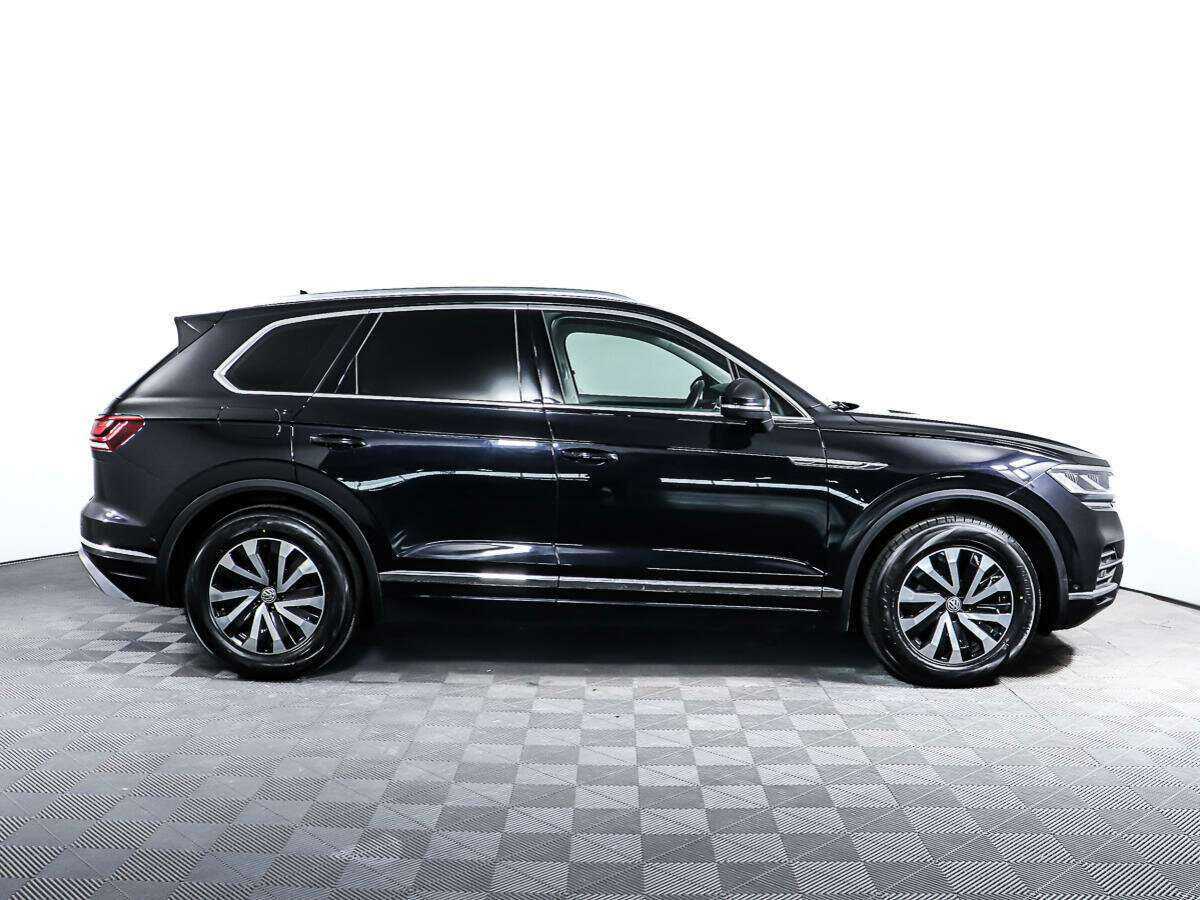Volkswagen Touareg с пробегом — 2020 год. Фото: #3