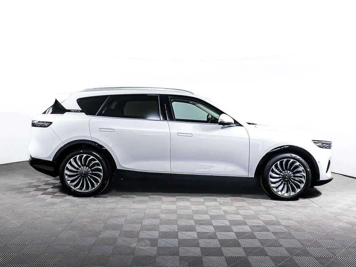 Voyah Free с пробегом — 2022 год. Фото: #3