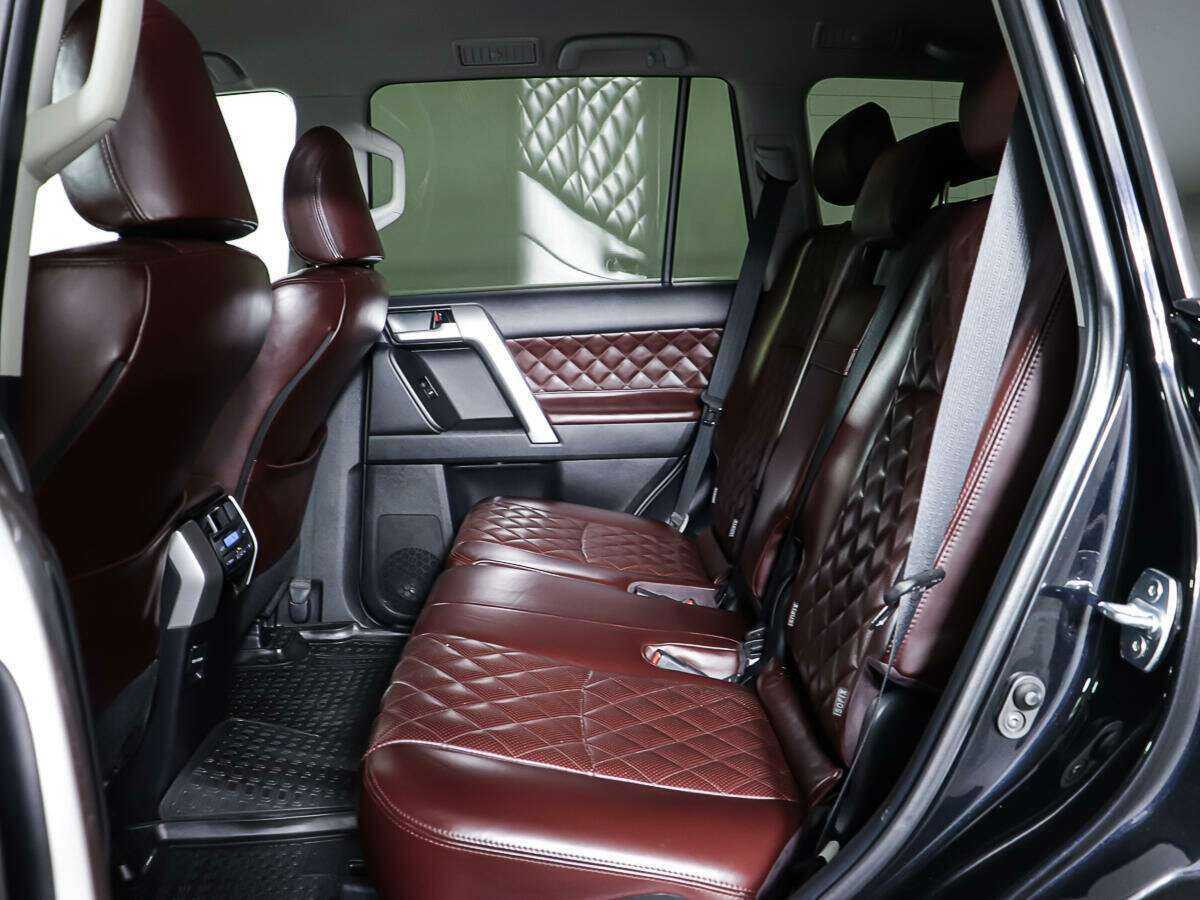 Toyota Land Cruiser Prado с пробегом — 2021 год. Фото: #9