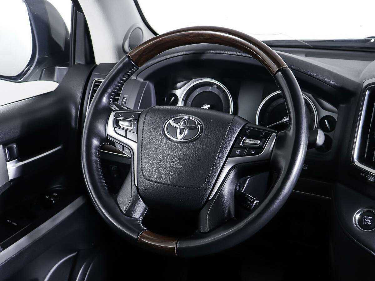 Toyota Land Cruiser с пробегом — 2020 год. Фото: #15