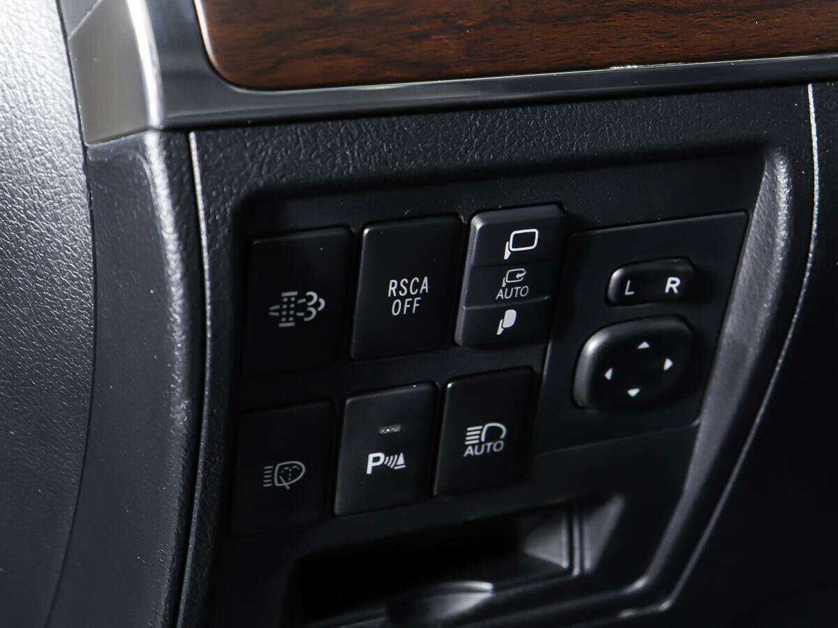 Toyota Land Cruiser с пробегом — 2020 год. Фото: #18