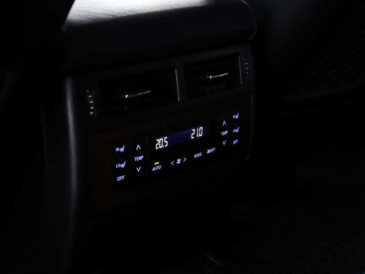 Toyota Land Cruiser с пробегом — 2020 год. Фото: #20