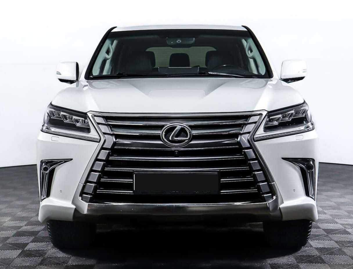 Lexus LX с пробегом — 2016 год. Фото: #1
