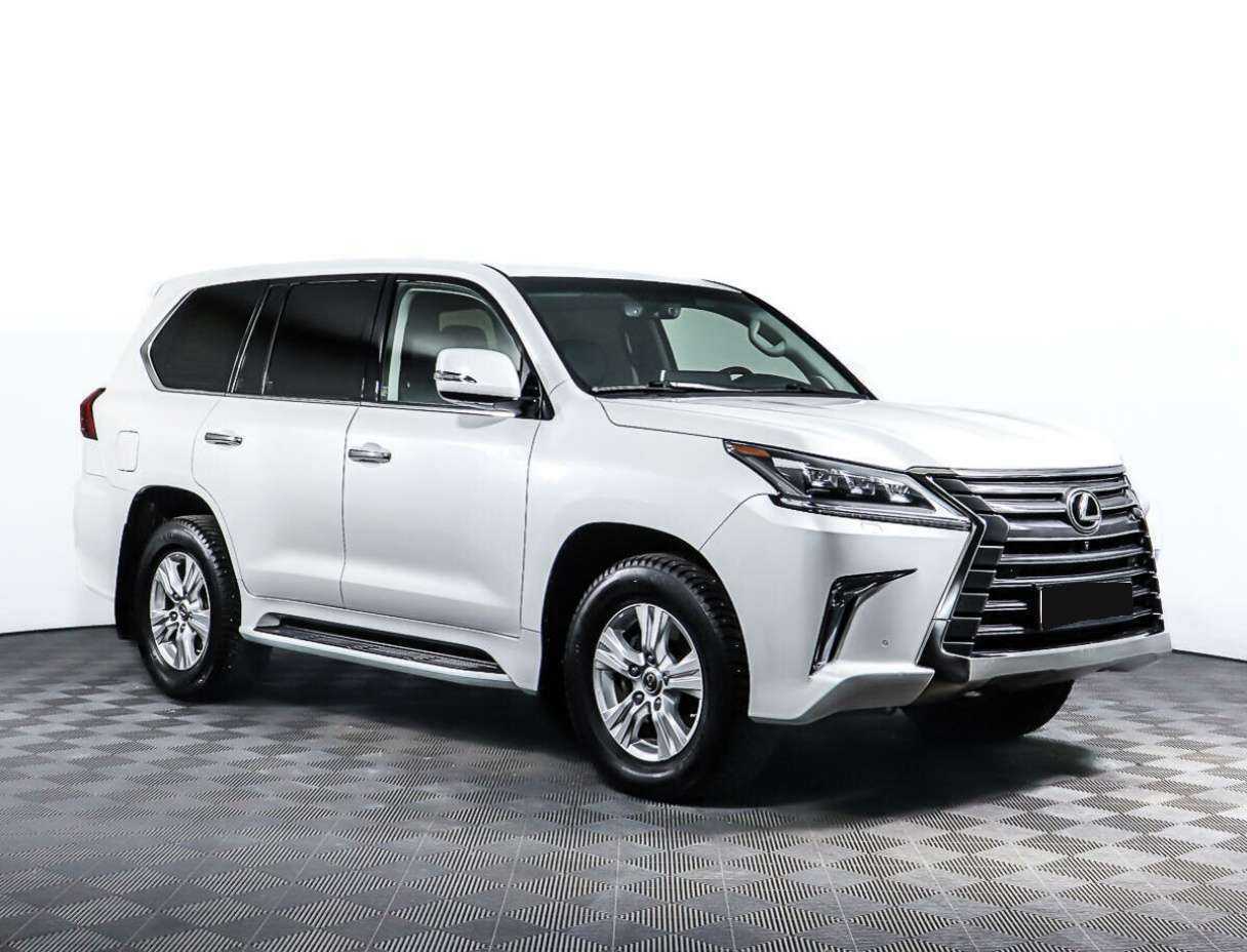 Lexus LX с пробегом — 2016 год. Фото: #2