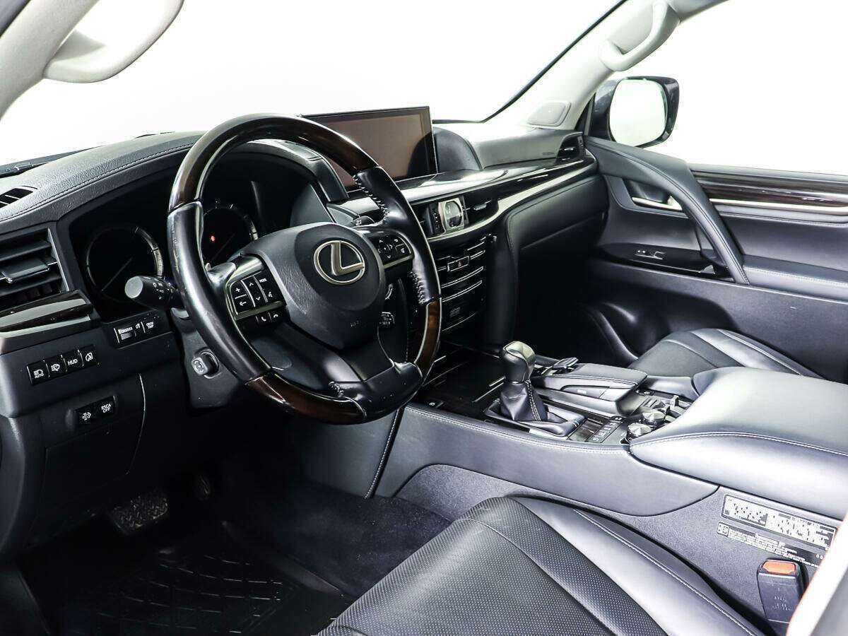 Lexus LX с пробегом — 2016 год. Фото: #11