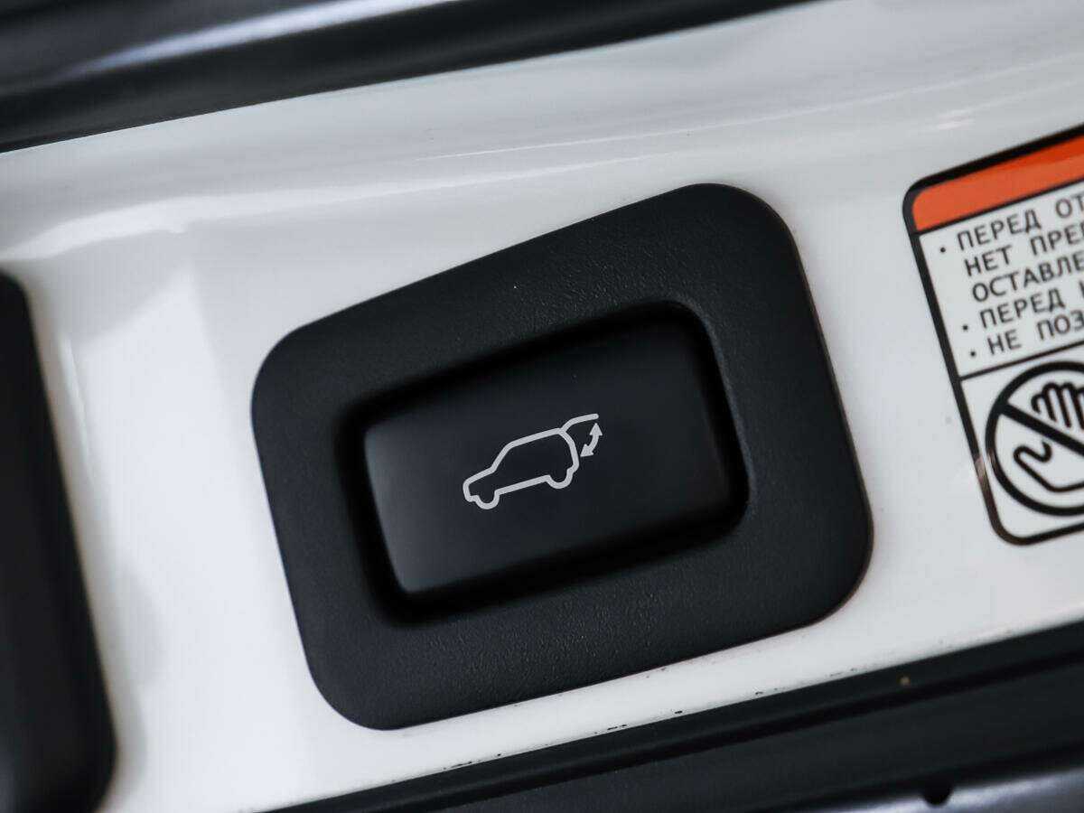 Lexus LX с пробегом — 2016 год. Фото: #20