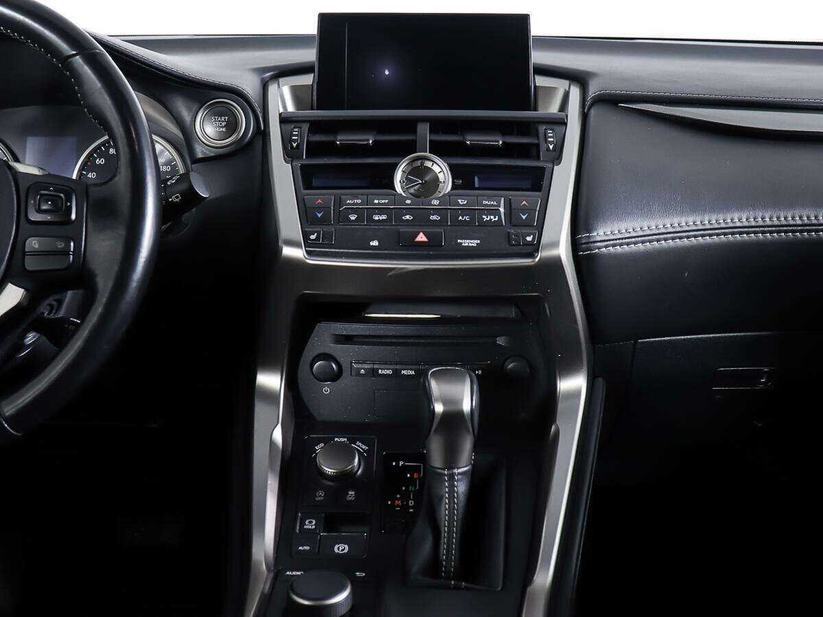 Lexus NX с пробегом — 2016 год. Фото: #11