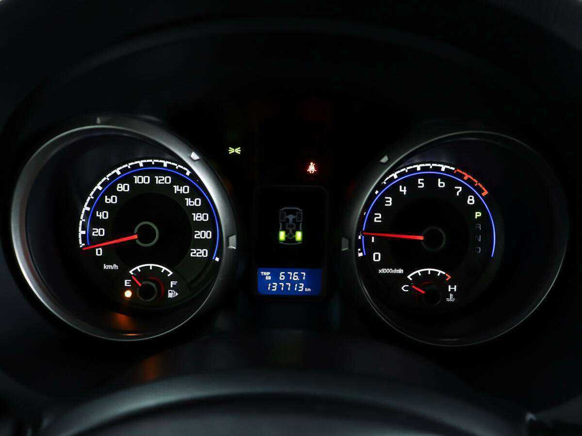 Mitsubishi Pajero с пробегом — 2010 год. Фото: #13