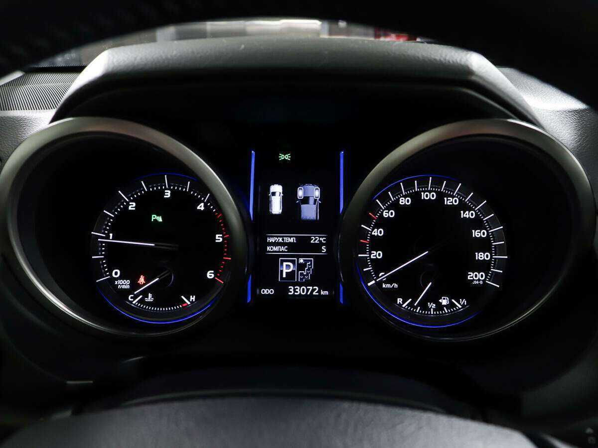 Toyota Land Cruiser Prado с пробегом — 2015 год. Фото: #13