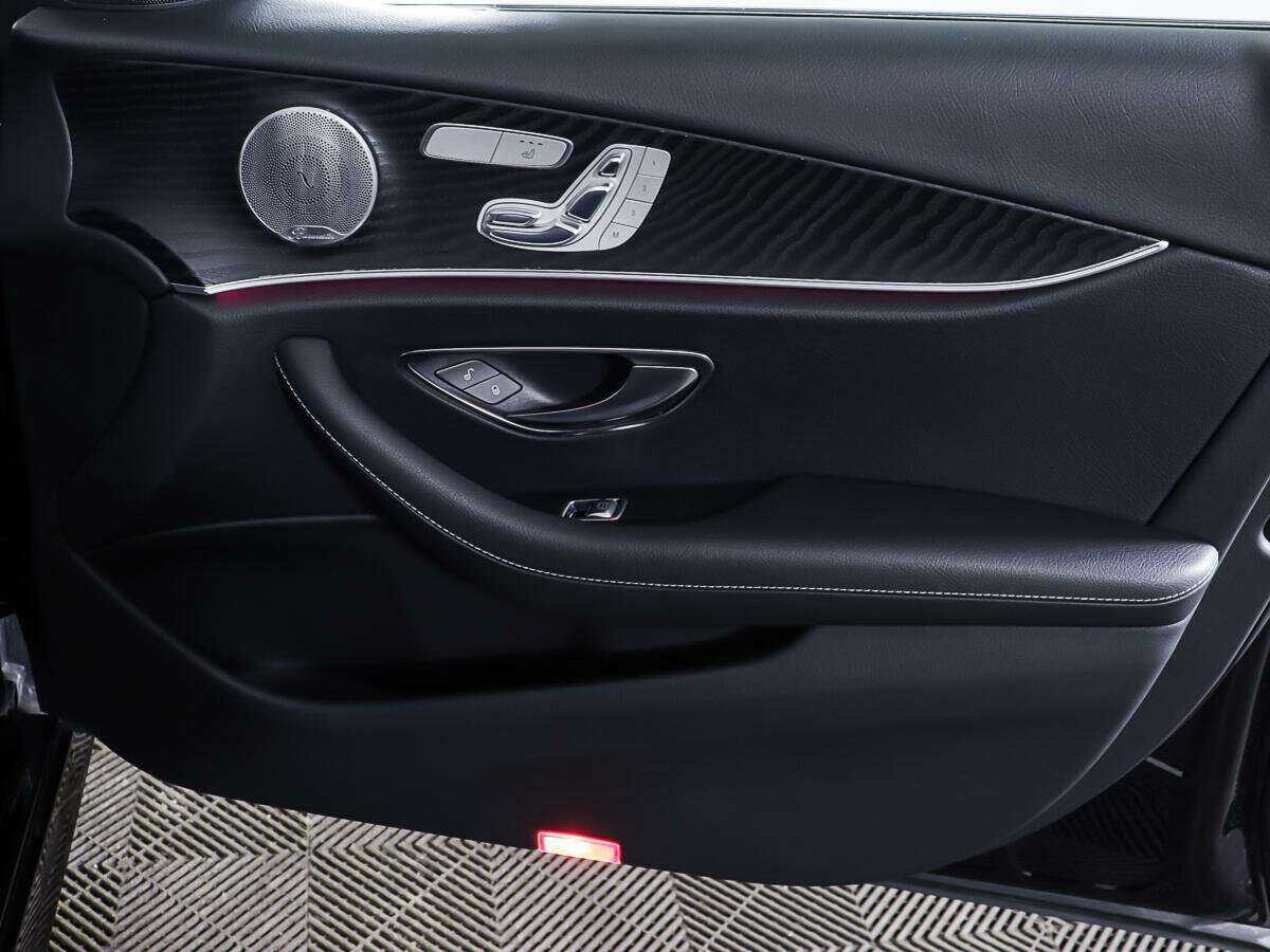 Mercedes-Benz E-Класс с пробегом — 2016 год. Фото: #13