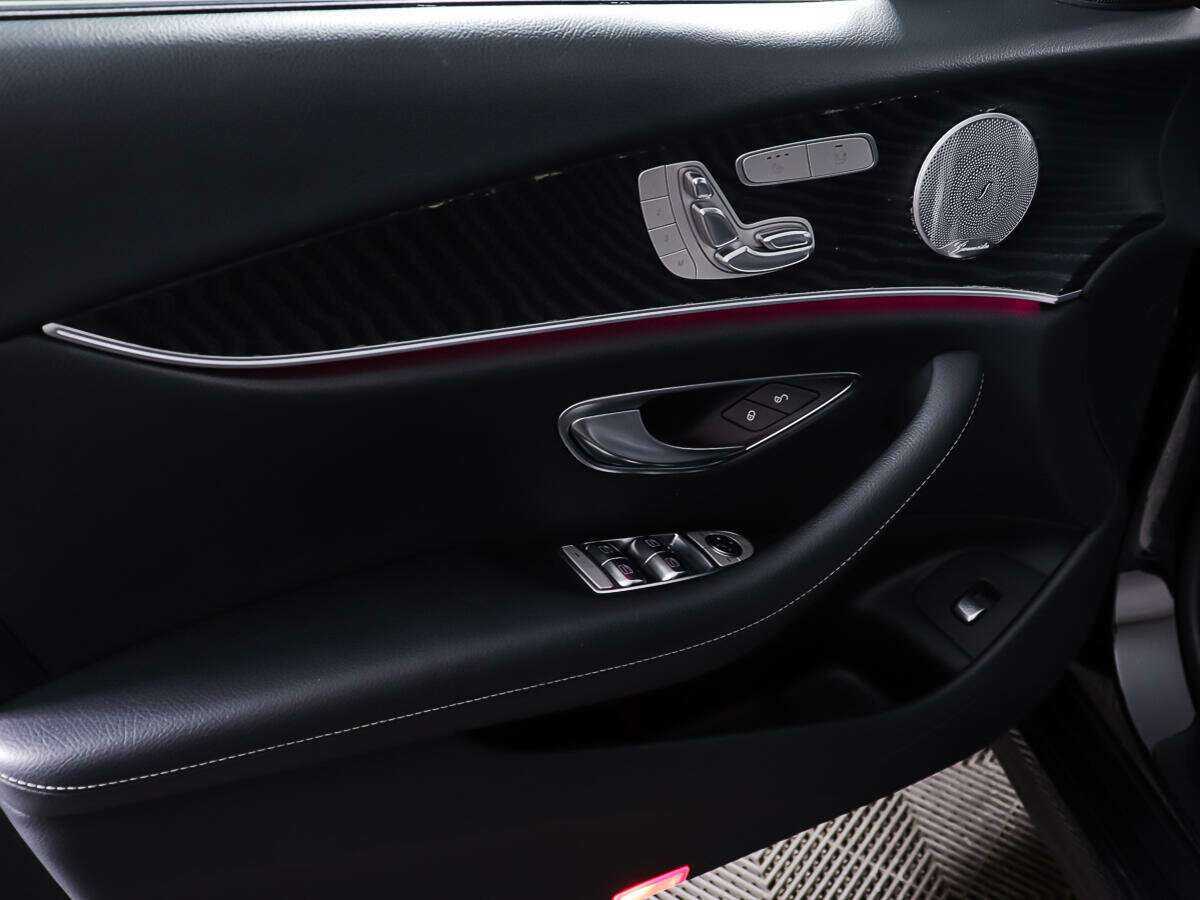 Mercedes-Benz E-Класс с пробегом — 2016 год. Фото: #16