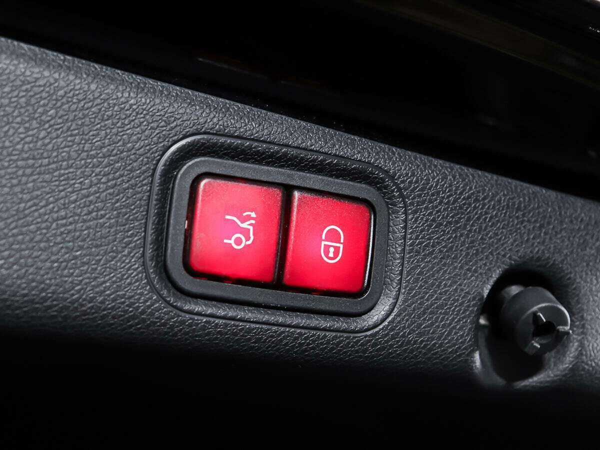 Mercedes-Benz E-Класс с пробегом — 2016 год. Фото: #19