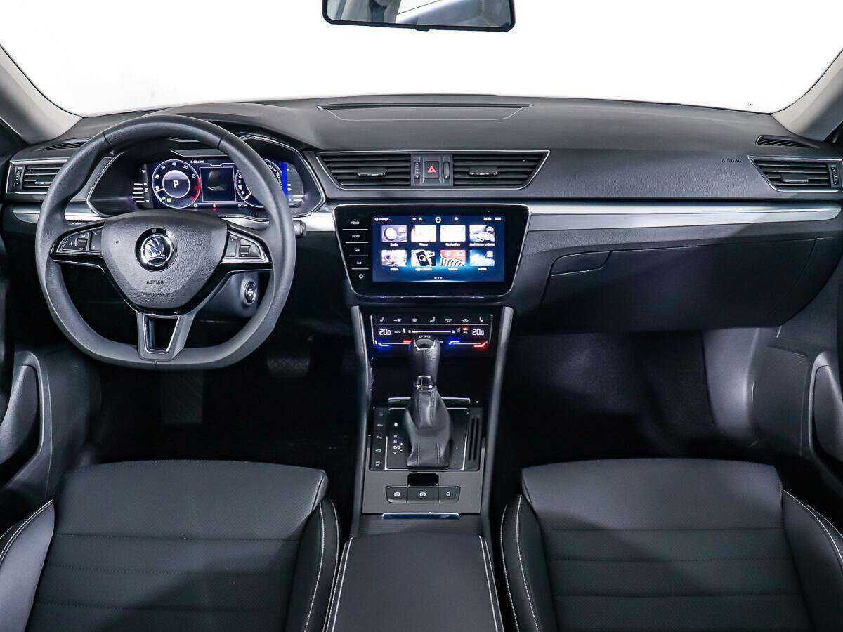 Skoda Superb с пробегом — 2023 год. Фото: #8