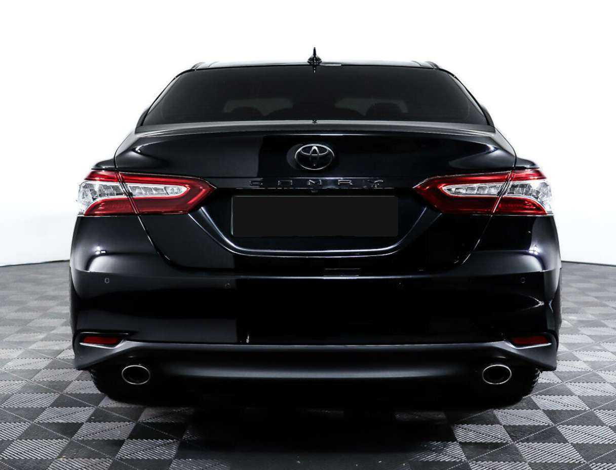 Toyota Camry с пробегом — 2022 год. Фото: #4