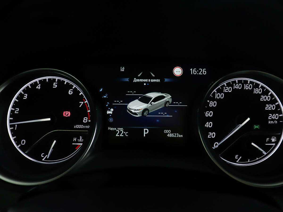 Toyota Camry с пробегом — 2022 год. Фото: #12