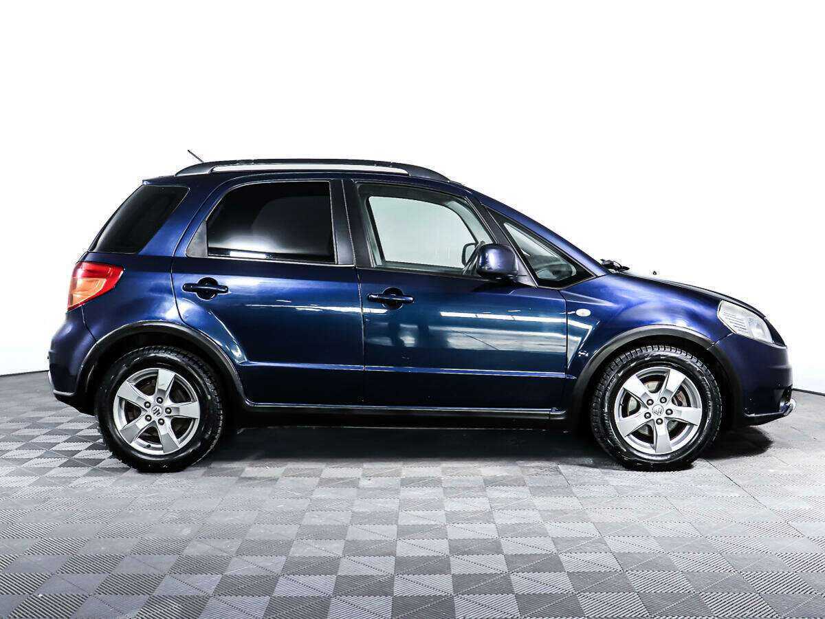 Suzuki SX4 с пробегом — 2010 год. Фото: #3