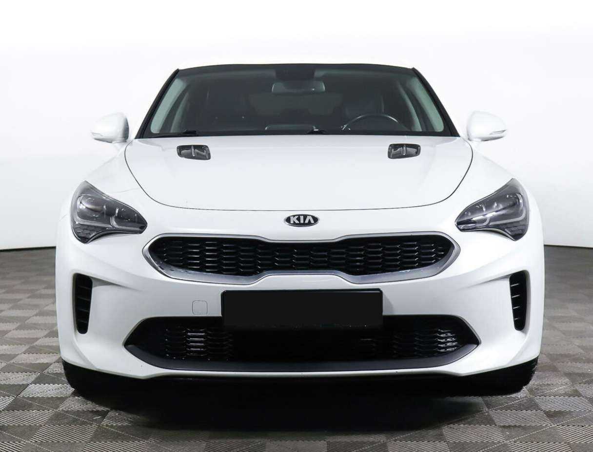 Kia Stinger с пробегом — 2019 год. Фото: #1