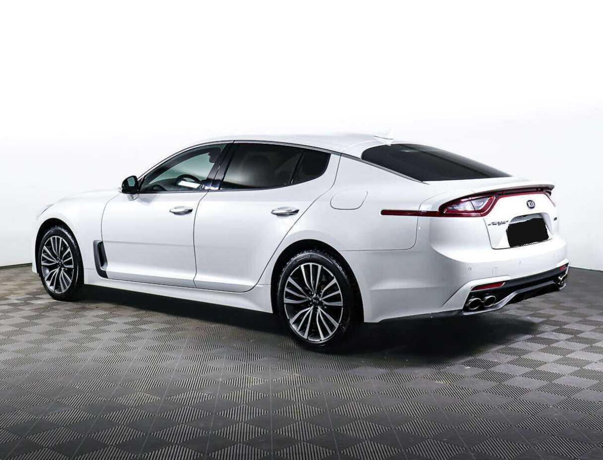 Kia Stinger с пробегом — 2019 год. Фото: #6