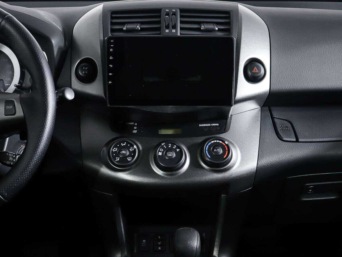 Toyota RAV4 с пробегом — 2011 год. Фото: #11