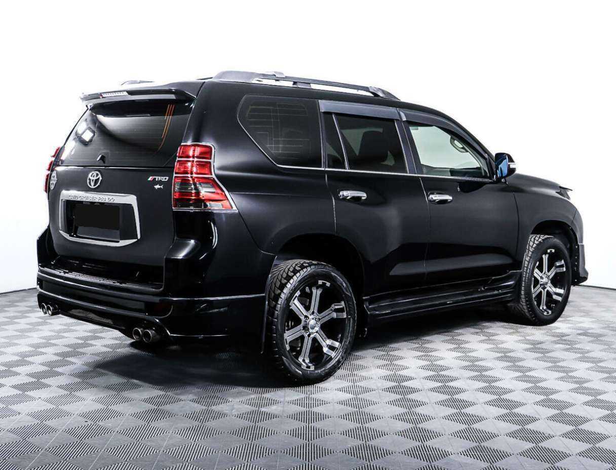 Toyota Land Cruiser Prado с пробегом — 2011 год. Фото: #4
