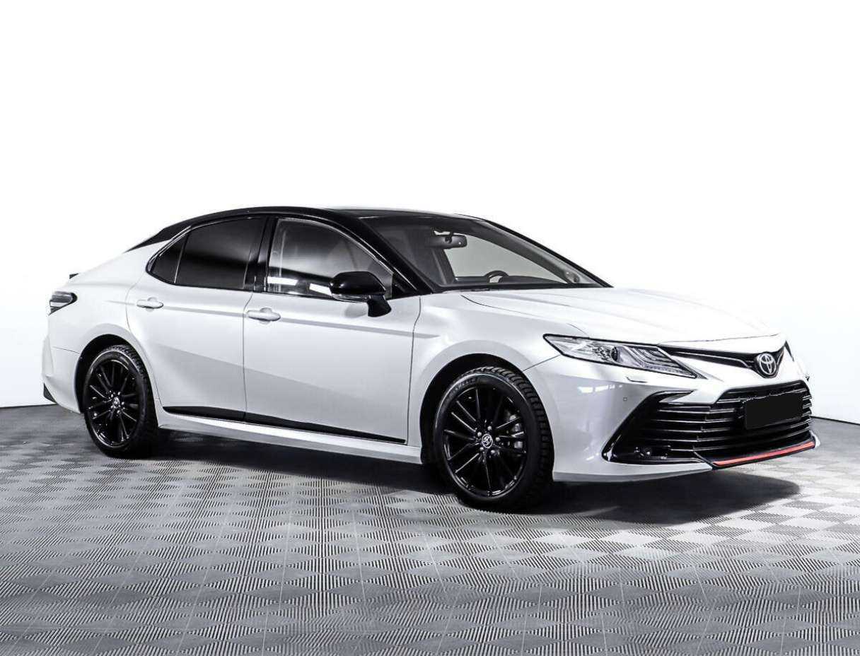 Toyota Camry с пробегом — 2021 год. Фото: #2