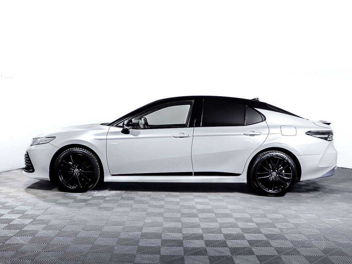 Toyota Camry с пробегом — 2021 год. Фото: #6