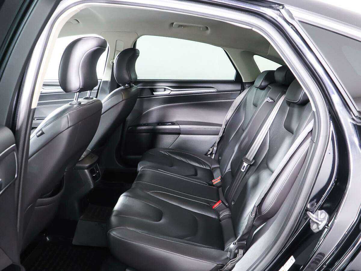 Ford Mondeo с пробегом — 2015 год. Фото: #9