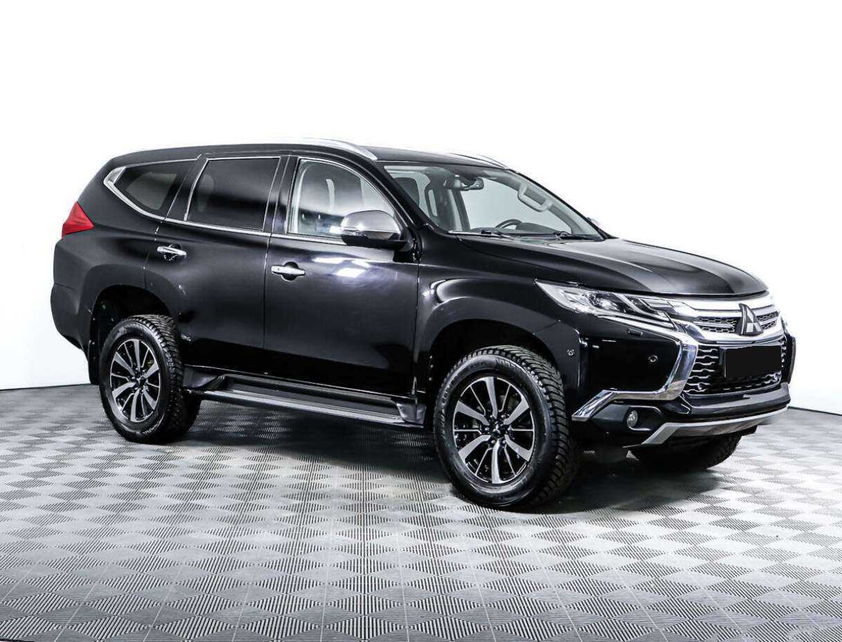 Mitsubishi Pajero Sport с пробегом — 2019 год. Фото: #2