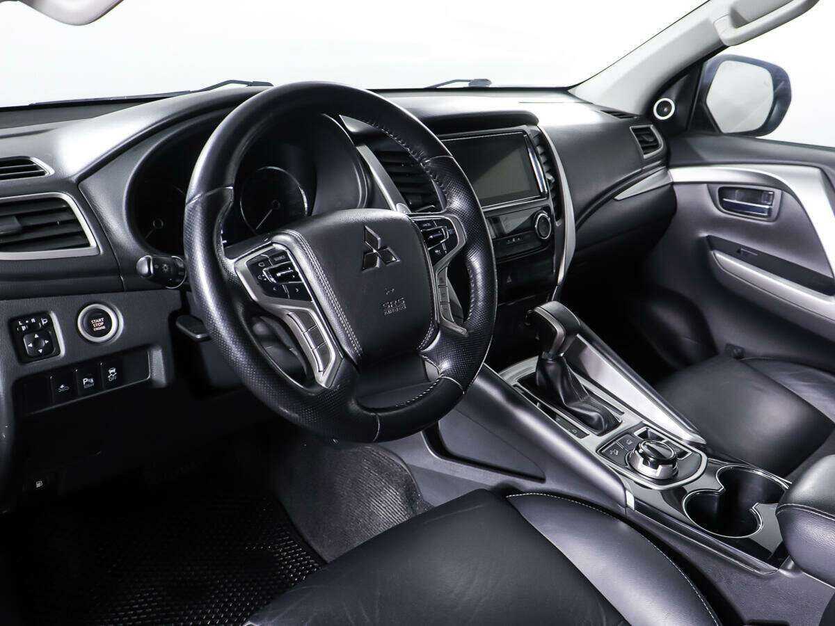 Mitsubishi Pajero Sport с пробегом — 2019 год. Фото: #14