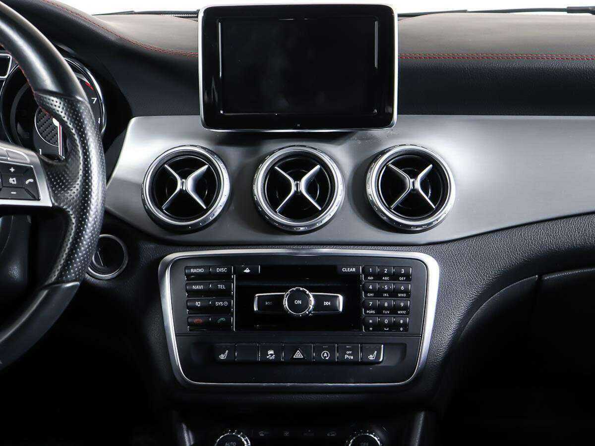Mercedes-Benz GLA AMG с пробегом — 2014 год. Фото: #11
