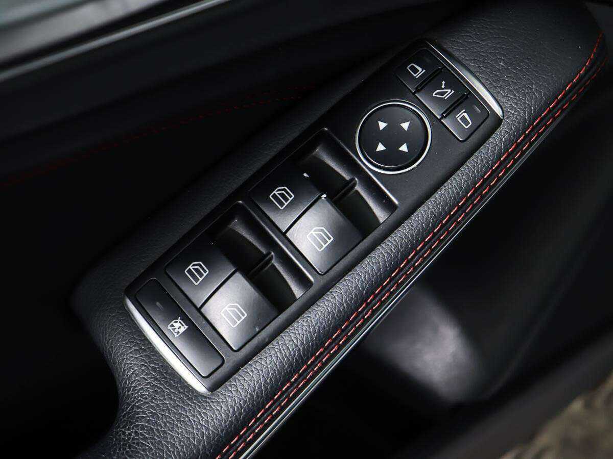 Mercedes-Benz GLA AMG с пробегом — 2014 год. Фото: #14