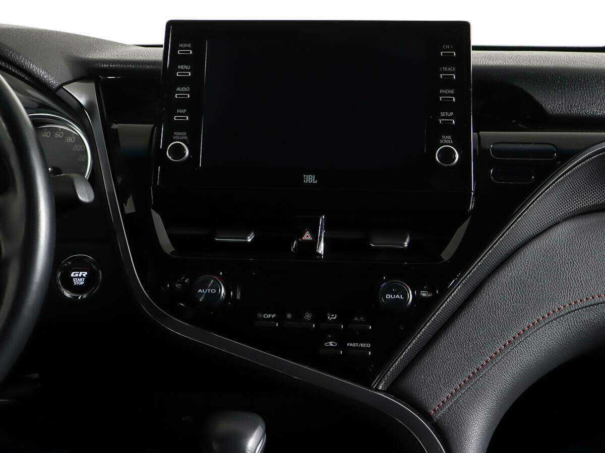 Toyota Camry с пробегом — 2021 год. Фото: #11