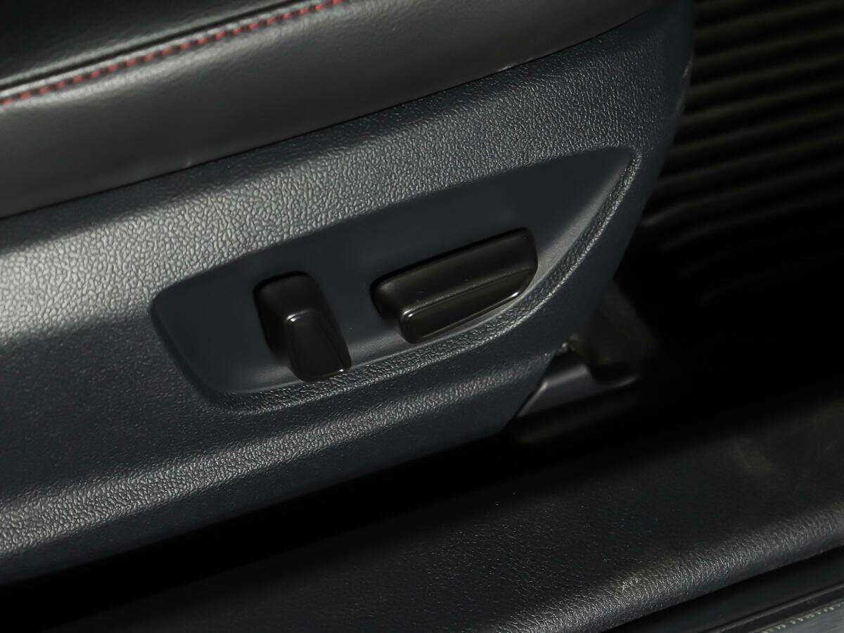 Toyota Camry с пробегом — 2021 год. Фото: #15