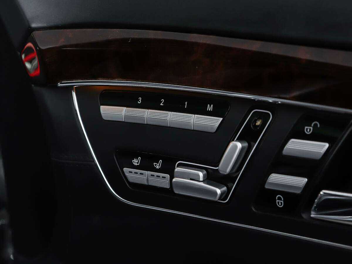 Mercedes-Benz S-Класс с пробегом — 2006 год. Фото: #16