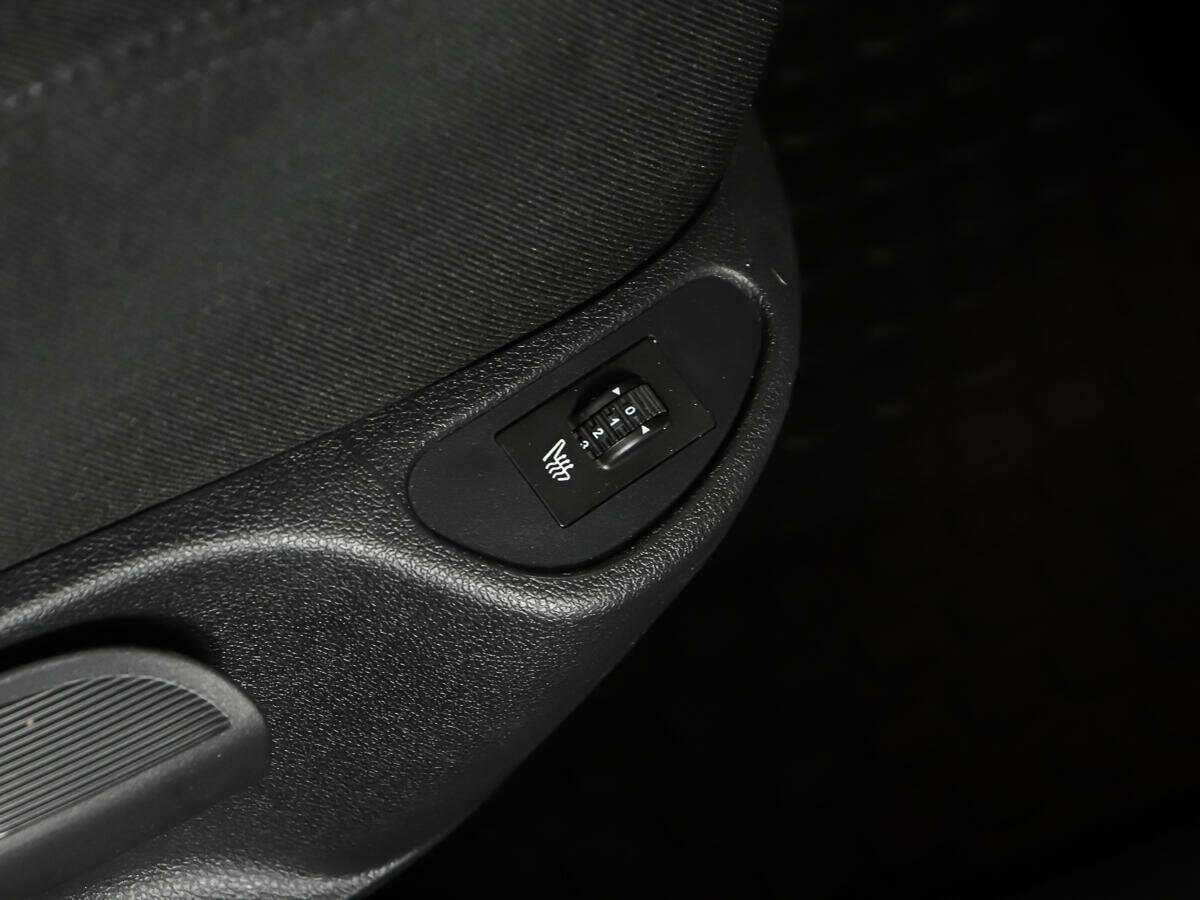 Peugeot 308 с пробегом — 2010 год. Фото: #13